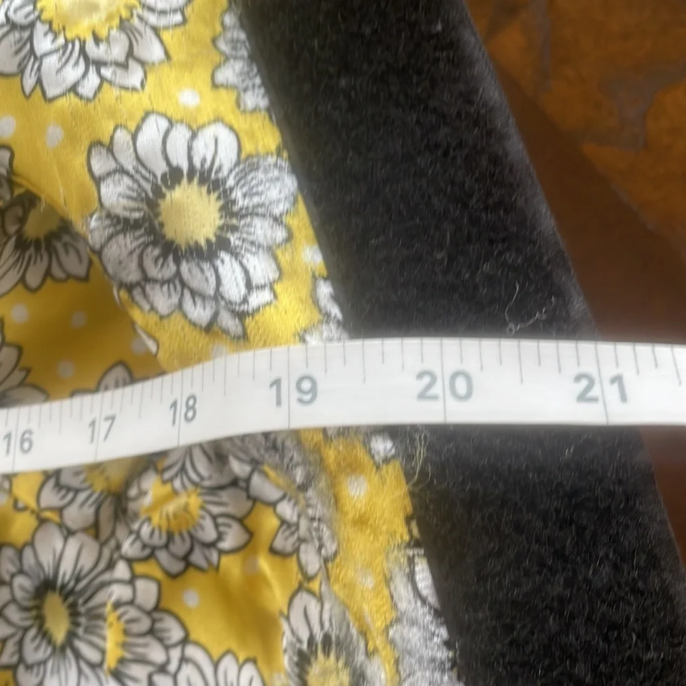 DC Garden Party Dog Trench Coat Black With Yellow Buttons Size Medium
